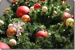 christmas tree ornament by zaimoku_woodpile on flickr